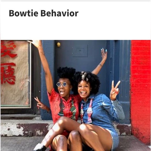 Bowtie Behavior Navy Blue Bowtie 🍍 Pineapple print - Picture 9 of 10